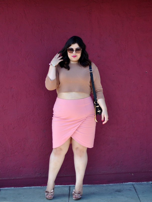 plus size skirt outfit