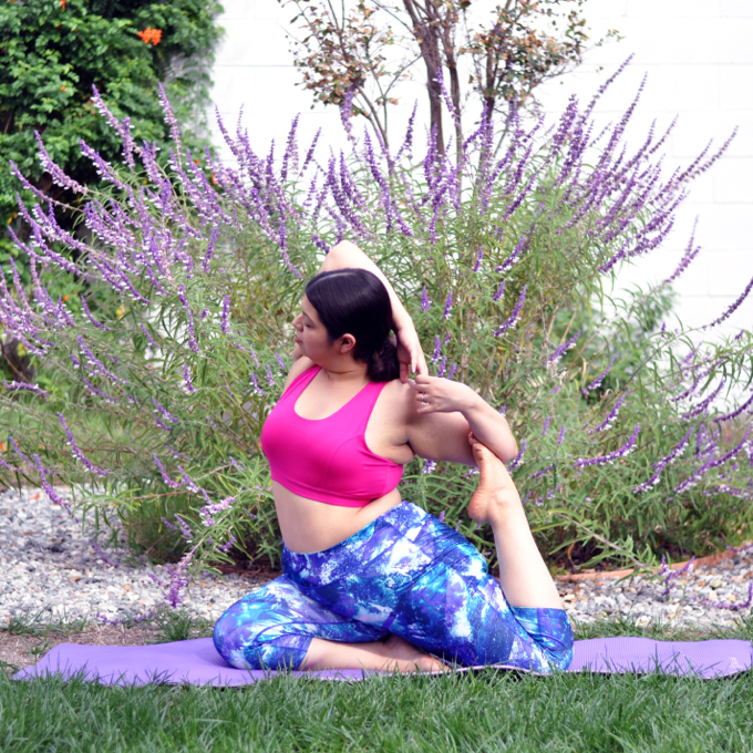 Yoga at any size: plus size blogger Jay Miranda